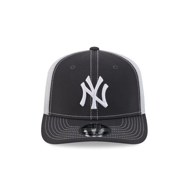 New Era 9Seventy Graphite White New York Yankees Trucker Cap