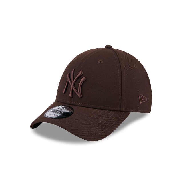 New Era 9Forty Snapback NY Yankees Cap Brown on Brown