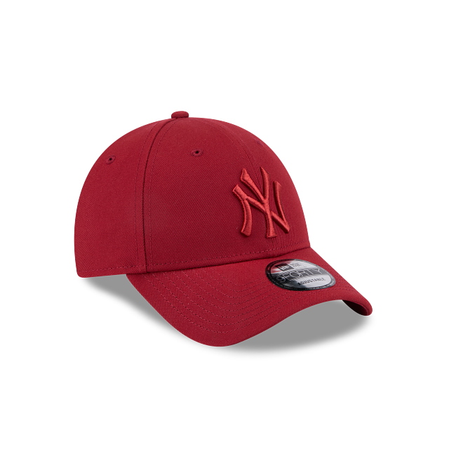 New Era 9Forty Snapback NY Yankees Cap Red on Red
