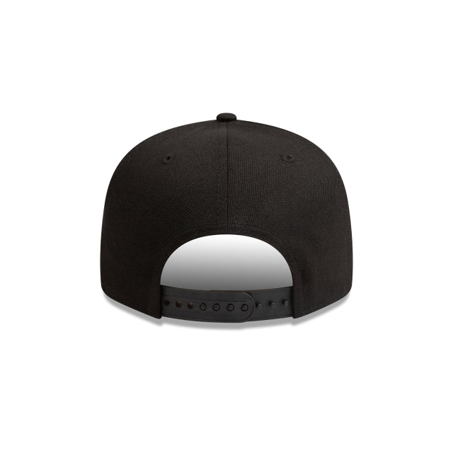 New Era Chicago Bulls 9Fifty Black on Black Flat Peak Snapback