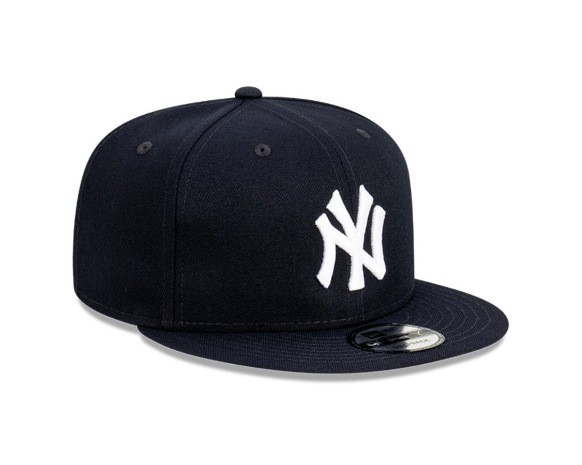 New Era New York  White on Navy 9Fifty Snapback