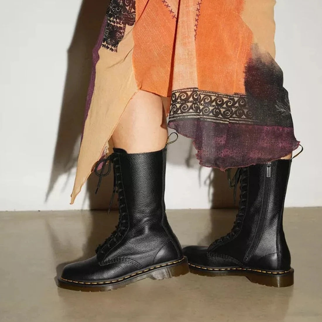 Dr Martens 1B99 Black Virginia