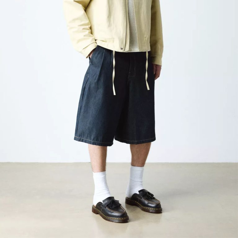 Dr Martens Adrian Mule Black Orleans
