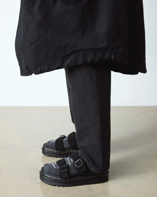 Dr Martens Myles Black  Suede