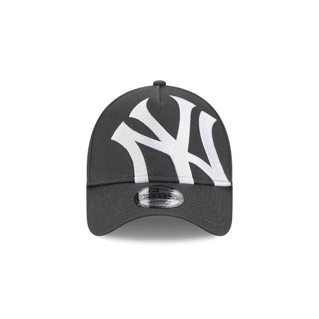 New Era 9Forty AFrame Oversized Tilt New York Yankees Logo Cap