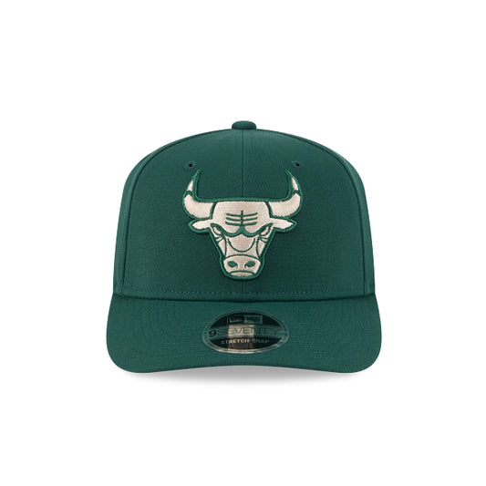 New Era 9Seventy Chicago Bulls Cap Dark Green Silver Logo