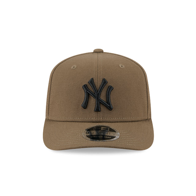 New Era 9Seventy New York Yankees Moss Black Logo Cap
