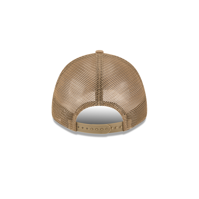 New Era 9Forty AFrame Chicago Bulls Trucker Cap Tan White Logo