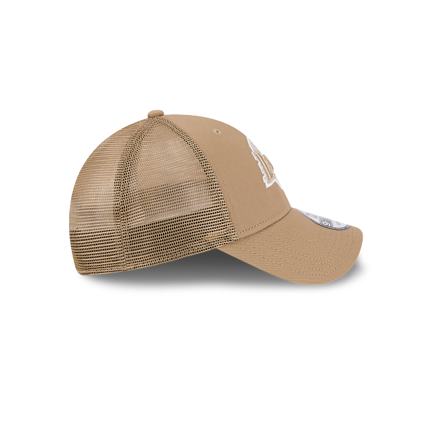 New Era 9Forty AFrame LA Lakers Trucker Cap Tan White Logo