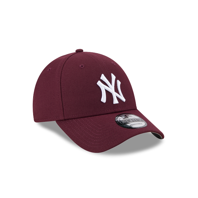 New Era 9Forty New York Yankees Burgundy White Logo Cap