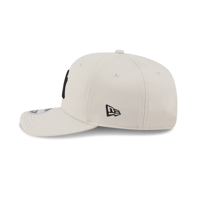 New Era 9Seventy New York Yankees Off White Black Logo Cap