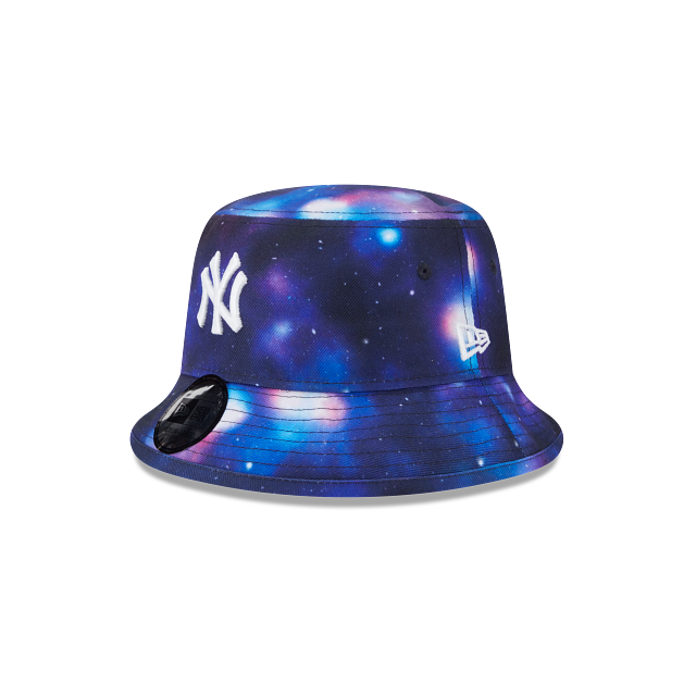 New Era  Galaxy Glow in the Dark NY Yankees Bucket Hat