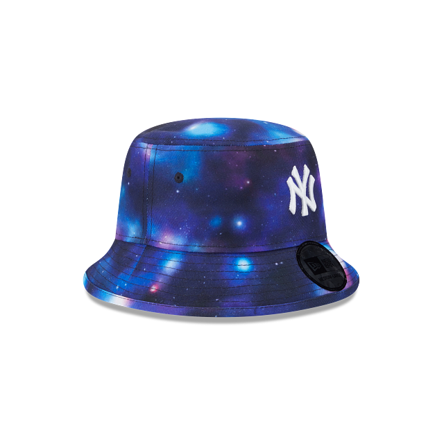 New Era  Galaxy Glow in the Dark NY Yankees Bucket Hat