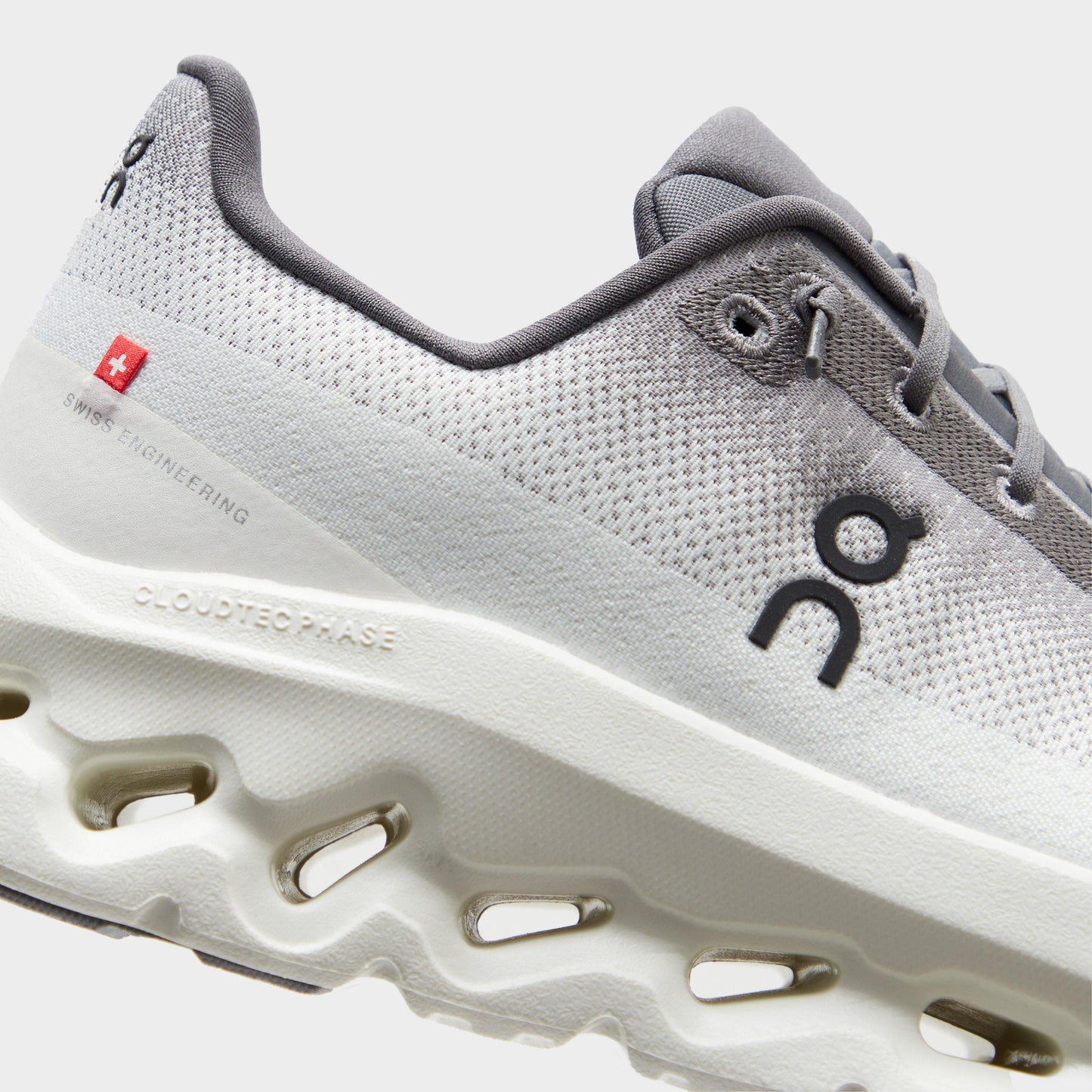 ON Running Cloudtilt Men Rock Ivory Sneaker