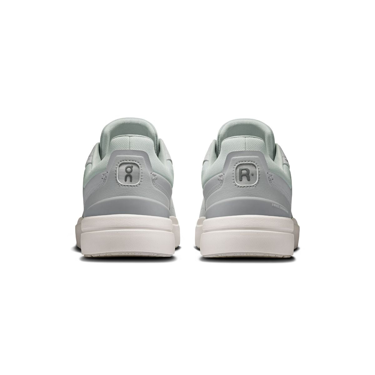 On Running The Roger Advantage Men Wolf Glacier Sneaker
